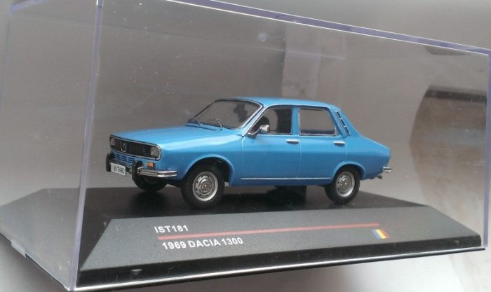 Macheta Dacia 1300 1969 bleu - IST 1/43