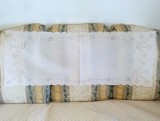 Napron/ Centru de masa Vintage din bumbac cu broderie manuala - BEJ