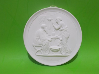 PLACHETA din PORTELAN biscuit COPENHAGEN , basorelief sculptor Thorvaldsen IARNA foto