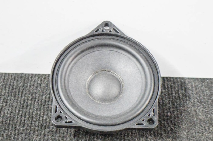 Difuzor planșa de bord TESLA MODEL 3 2018 OEM: 1079742-00-A | 11208021