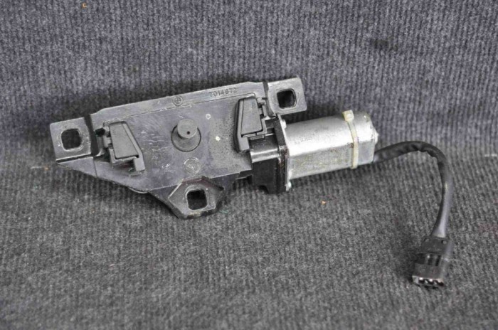 Motor soft close haion BMW 7 E65, E66, E67 2005 OEM: 7014872