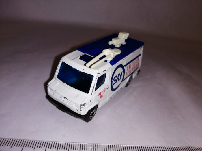 bnk jc Matchbox - TV News Truck - 1/73