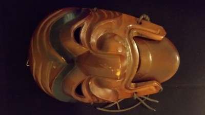 Masca teatrală sculptata manual in lemn foto