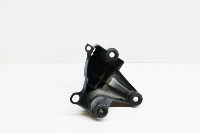 Suport bara de protecție dreapta spate PEUGEOT 3008 2014 OEM: 9683195680,2004037 13955359