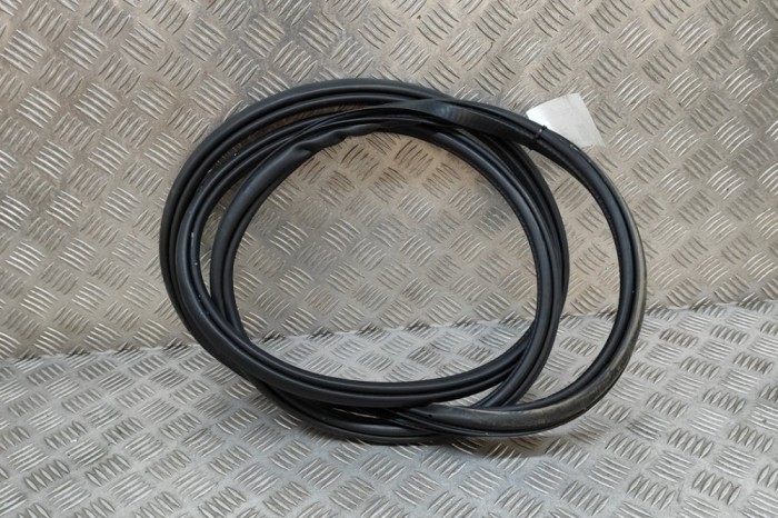 Garnitura ușă st&acirc;nga față VOLVO XC60 II 246 2023 OEM: 31108801 | 30485743
