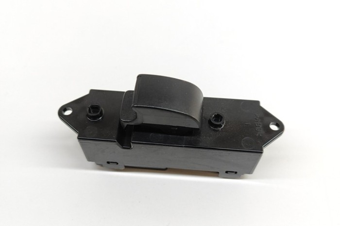 Buton geam ușă st&acirc;nga față MITSUBISHI LANCER VIII Sportback CX_A 2008 OEM: 8608A065,C8D-D608M | 28485910