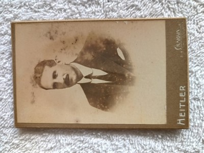 fotografie atelier fotografic HAITLER -CRAIOVA ,Strada Sf Dumitru , domn foto
