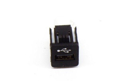 USB BMW 3 G20, G28 2019 OEM: 9229294,74558010 11510838 foto