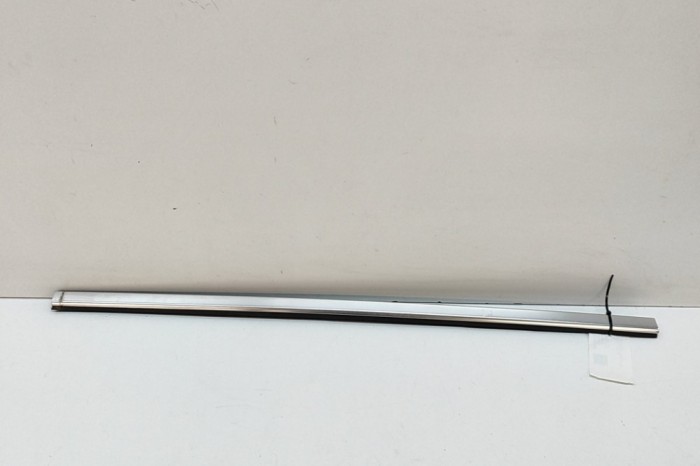 Chedar geam ușă dreapta față INFINITI Q30 2019 OEM: 80820-5DA1A 31517457