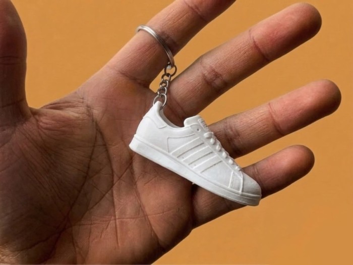 Breloc Adidas