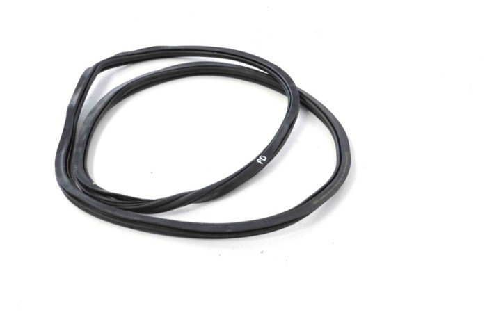 Garnitura ușă dreapta față AUDI A4 Avant 8K5, B8 2014 OEM: 8K0831721G