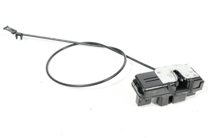 &Icirc;ncuietoare ușă dreapta spate TESLA MODEL S 2016 OEM: 6008914-00 3096185