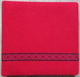 Album fotografic cu coperta panzata, perioada comunista