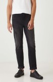 Medicine jeansi barbati, culoarea negru