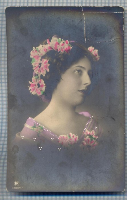 AX 369 CP VECHE-TANARA IN TINUTA DE EPOCA -1917-CATRE ANICA GEORGESCU-RM. VALCEA