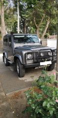 Land Rover Defender 90 Puma foto