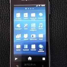 Vand telefon Xperia Ray cu camera HD in stare impecabila