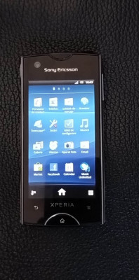 Vand telefon Xperia Ray cu camera HD in stare impecabila foto