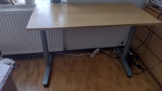 Birou simplu, Ikea Bekant foto