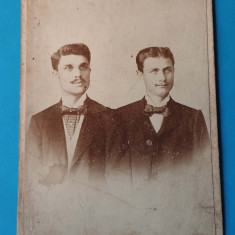 tineri domni - fotografie B. Segal - Bucuresci FOTO CVD 10.5 x 16 cm anii 1900