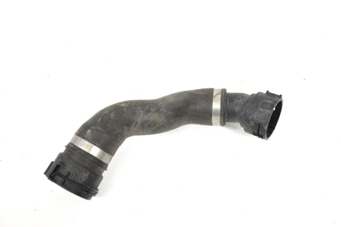 Furtun radiator răcire dreapta BMW 5 F10 2011 OEM: 8509274,17128509274 11561946