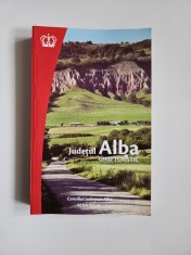 Consiliul Judetean Alba, Judetul Alba. Ghid Turistic, Editura Altip, 2014, ed. 4-a, 340 pagini + harta