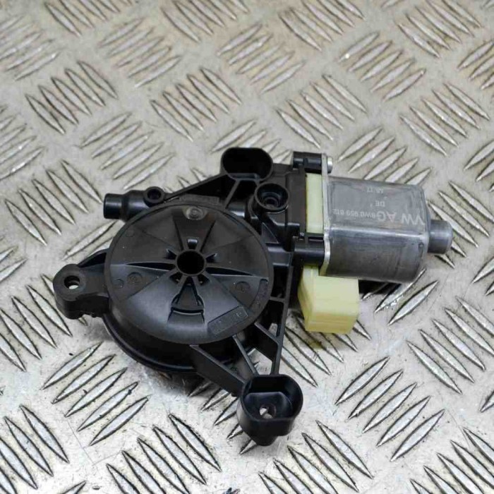 Motor macara geam ușă dreapta spate AUDI A4 8W2, B9 2018 OEM: 0130822668,8W0959812 13489043