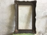 arta / design / vintage - Rama deosebita din lemn cu ornamente din ipsos pentru tablouri, fotografii, goblene, acte, documente sau diverse !