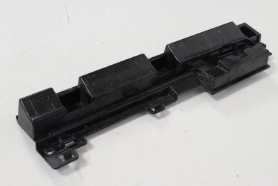 Suport prag lateral st&amp;acirc;nga spate BMW 3 F30, F80 2013 OEM: 7256917 | 10571865 foto