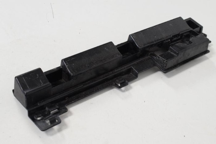 Suport prag lateral st&acirc;nga spate BMW 3 F30, F80 2013 OEM: 7256917 | 10571865