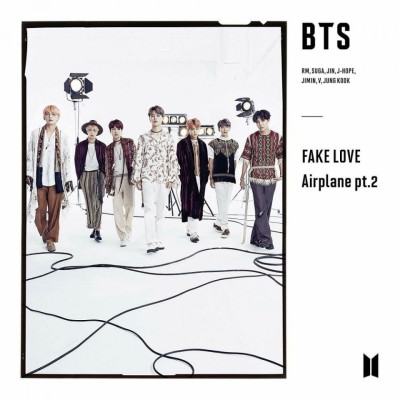 BTS - FAKE LOVE / AIRPLANE PT 2 (CD &amp;amp; Book) foto