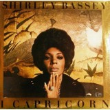 VINIL Shirley Bassey &lrm;&ndash; I, Capricorn (VG+)