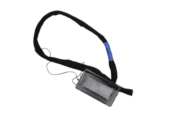 Iluminare interioară TESLA MODEL S 2016 OEM: 1-INJ-907-000 23199009