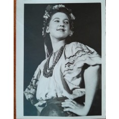 Fotografie, tanara in costum popular, perioada interbelica