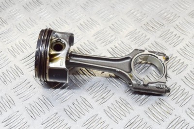 Piston VW GOLF VII 5G1, BQ1, BE1, BE2 2018 OEM: 06K107065AG 11772827 foto
