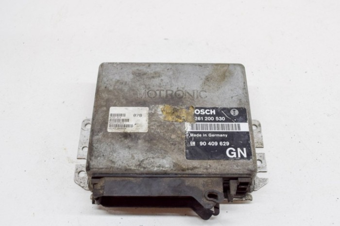 Unitate de control motor OPEL CALIBRA A 85_ 1994 OEM: 0261200530,90409629 14245391