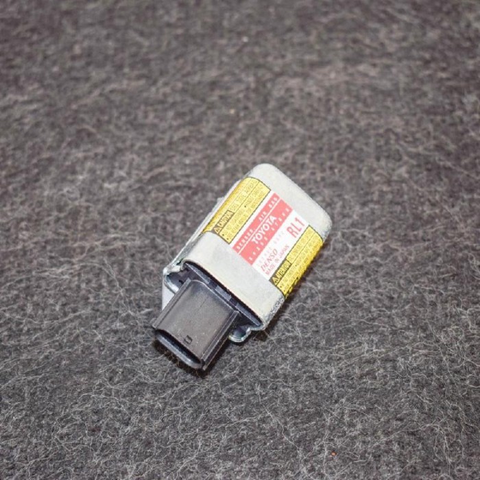 Senzor de impact lateral st&acirc;nga TOYOTA PRIUS Hatchback _W2_ 2008 OEM: 89860-47040187900-0892 2953439