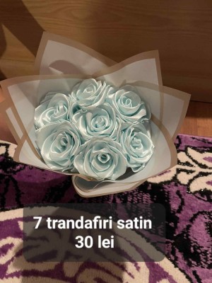 Trandafiri si bratari lucrate manual foto