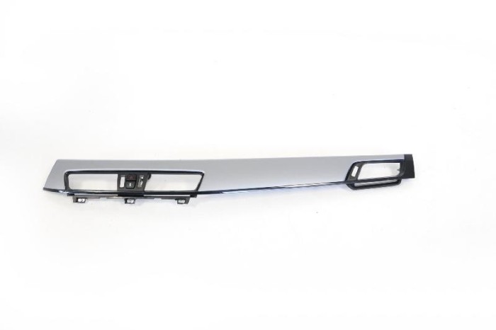nerasta BMW X1 F48 2017 OEM: 9332456,6842274,60488171 10062152