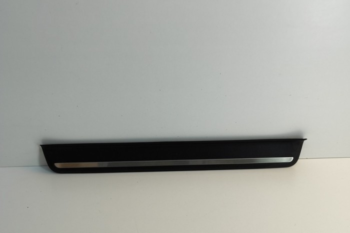 Ornament prag dreapta față KIA EV6 CV 2021 OEM: 85883-CV500 28345654