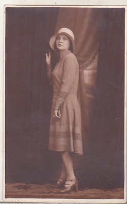 bnk foto Portret de femeie - Foto-Pax Ed Bucovsky Bucuresti 1929 foto