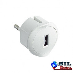 Alimentator 220V-USB 5V 1.5A, alb, 050680, Legrand foto