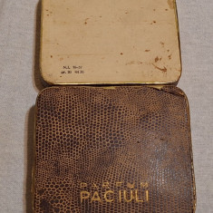 PACIULI - parfum Macul Rosu Bucuresti, cutie de lux - reclama, anul 1957