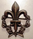 I.516 INSIGNA FRANTA FLEUR DE LYS AF Action Fran&ccedil;aise MELLERIO RUE DE LA PAIX, Europa