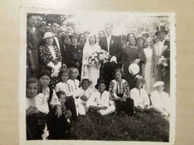 Foto veche Cincul / Cincul Mare, 1937, Brașov, nuntă, costume populare, Agfa foto