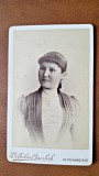 Fotografie tip CDV, portret de femeie, inceput de secol XX