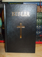 BIBLIA SAU SFANTA SCRIPTURA , CU TRIMITERI , TRAD. DUMITRU CORNILESCU , 2015 foto