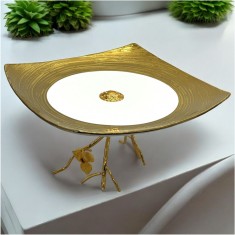 Platou de servire patrat din portelan cu suport metalic , 25x25 cm, inaltime 14 cm