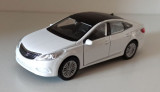 Macheta Hyundai Azera MK5 (Grandeur) 2012 alb - Welly 1/36, 1:32