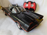 Bnk jc Mattel Hot Wheels 2010 Batmobile - RC Batman 1966 TV Series, 1:18